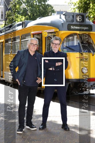 Den Haag 2 juli 2023
Erik de Zwart en vriiend/collega Paul v d Lugt rijden op een tram in Den haag