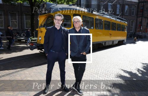 Den Haag 2 juli 2023
Erik de Zwart en vriiend/collega Paul v d Lugt rijden op een tram in Den haag