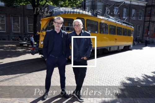 Den Haag 2 juli 2023
Erik de Zwart en vriiend/collega Paul v d Lugt rijden op een tram in Den haag