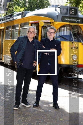 Den Haag 2 juli 2023
Erik de Zwart en vriiend/collega Paul v d Lugt rijden op een tram in Den haag