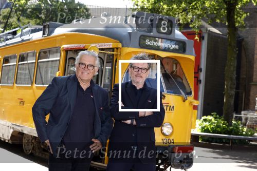 Den Haag 2 juli 2023
Erik de Zwart en vriiend/collega Paul v d Lugt rijden op een tram in Den haag