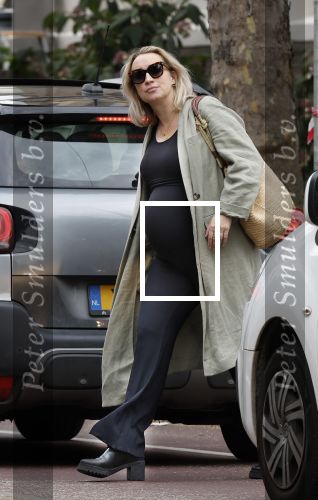 Amsterdam 21 juli 2023
Eva Jinek bij Artis na bespreking redaktie . Eva is zwanger