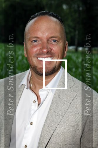 Holten 29 juni 2023
25 jaar Rooftop studio\'s van Edwin v Hoevelaak .
Frank v Etten met zijn vrouw (nieuwe tanden)