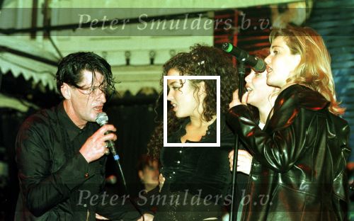 Amsterdam, 5 november 1996
Herman Brood 50 jaar !!!!!
Hier op de foto samen met Linda Roos en Jessica ( Katja Schuurman, Babette v Veen en Guusje Nederhorst )



PETER SMULDERS BV