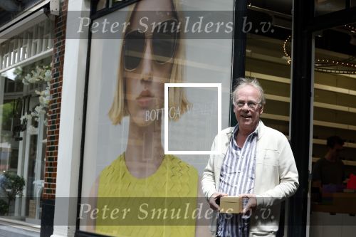 Amsterdam 6 juli 2023
Jack Spijkerman koopt nieuwe zonnebril bij Bril op de cornelis schuytstraat