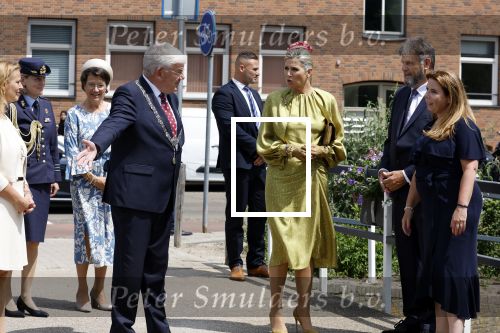 Schevenigen 23 juni 2023
Hare Majesteit Koningin Maxima bezocht het erfgoedpark Loosduinen in Den Haag.
Oa burgemeetser jan v Zanen was daarbij aanwezig.