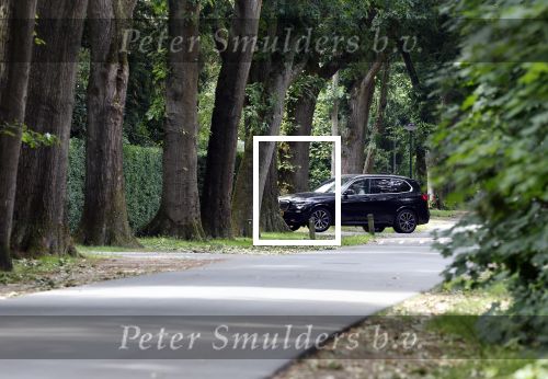 Huizen8  juli 2023
Jeroen Rietbergen arriveert bij het huis van Linda de Mol .