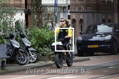Amsterdam 24 juli 2023
Jordy Huisman van Kris Kroos Amsterdam op zijn electrische fiets