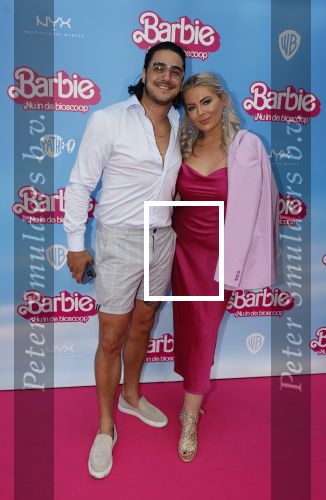 Amsterdam 18 juli 2023
Premiere Barbie in Tuschinski. Kelly Heruer met vriend Jethro Galung