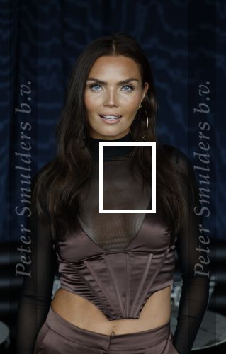 Amsterdam 4 juli 2023
Presentatie Kek Mama cover met Kim Feenstra en Maria Tailort in het Double Tree hotel.