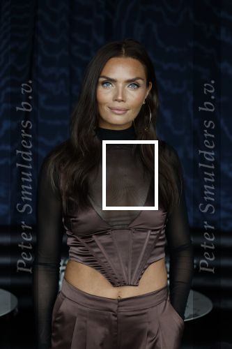 Amsterdam 4 juli 2023
Presentatie Kek Mama cover met Kim Feenstra en Maria Tailort in het Double Tree hotel.