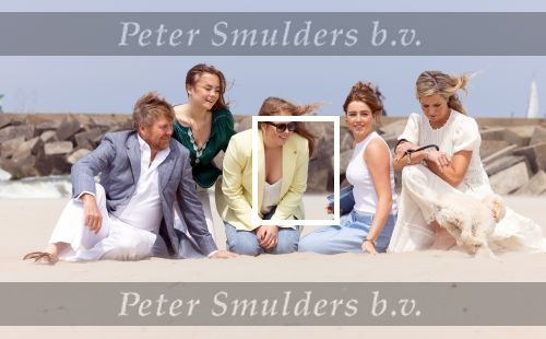 Den haag 30 juni 2023
Fotosessie op het strand Koning Willem Alexander, koningin Maxima en prinses Ariane, Prinses  Amalia en Prinses Alexia poseren tijdens de fotosessie op het strand met hond mambo.