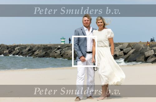 Den haag 30 juni 2023
Fotosessie op het strand Koning Willem Alexander, koningin Maxima en prinses Ariane, Prinses  Amalia en Prinses Alexia poseren tijdens de fotosessie op het strand met hond mambo.