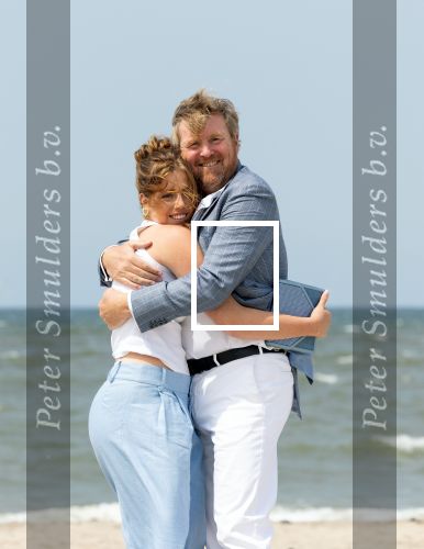 Den haag 30 juni 2023
Fotosessie op het strand Koning Willem Alexander, koningin Maxima en prinses Ariane, Prinses  Amalia en Prinses Alexia poseren tijdens de fotosessie op het strand met hond mambo.
