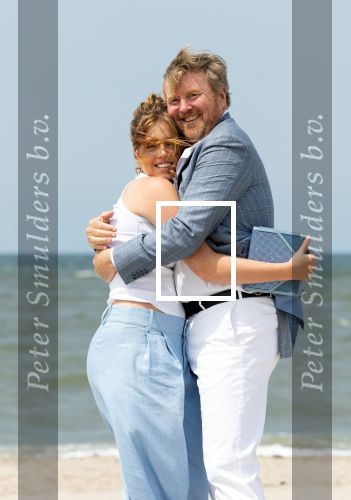 Den haag 30 juni 2023
Fotosessie op het strand Koning Willem Alexander, koningin Maxima en prinses Ariane, Prinses  Amalia en Prinses Alexia poseren tijdens de fotosessie op het strand met hond mambo.