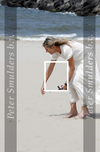 Den haag 30 juni 2023
Fotosessie op het strand Koning Willem Alexander, koningin Maxima en prinses Ariane, Prinses  Amalia en Prinses Alexia poseren tijdens de fotosessie op het strand met hond mambo.