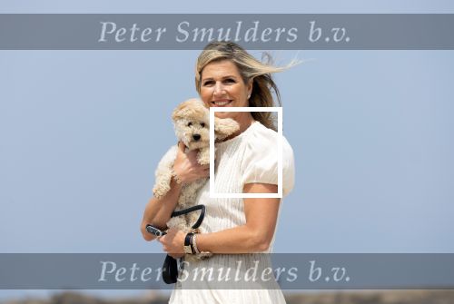 Den haag 30 juni 2023
Fotosessie op het strand Koning Willem Alexander, koningin Maxima en prinses Ariane, Prinses  Amalia en Prinses Alexia poseren tijdens de fotosessie op het strand met hond mambo.