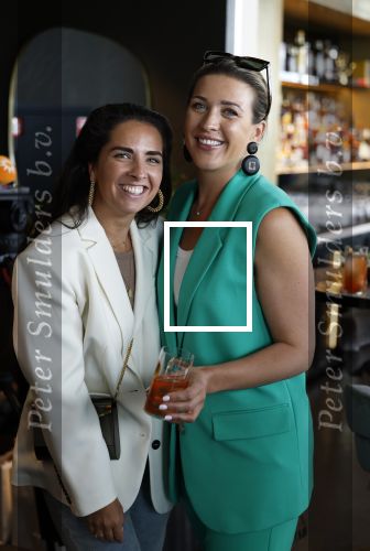 Amsterdam 4 juli 2023
Presentatie Kek Mama cover met Kim Feenstra en Maria Tailort in het Double Tree hotel.
Leslie Keijzer en Bo Wilkes