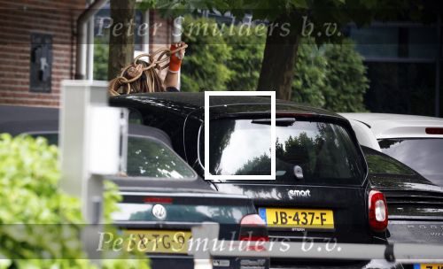 Laren 29 juni 2023
Linda de Mol rijdt in haar Porsche 911 cabrio naar het hoofdkantoor van Talpa.