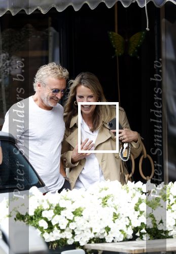 Naarden 17 juli 2023
Linda de Mol heeft afspraak met Erland Galjaard in Restaurant Vesting Lounge in Naarden Vesting.