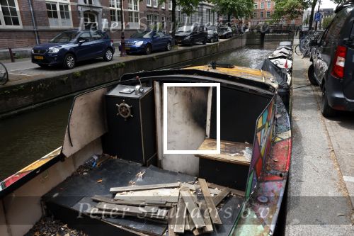 Amsterdam 4 juli 2023
De boot van mauel Broekman uitgebrand in de grachten van Amsterdam.