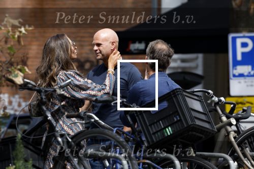 Amsterdam 18 juli 2023
Maria Tailor met haar nieuwe vriend Sander van der Meij in Amsterdam zuid