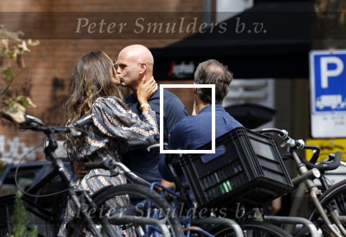 Amsterdam 18 juli 2023
Maria Tailor met haar nieuwe vriend Sander van der Meij in Amsterdam zuid