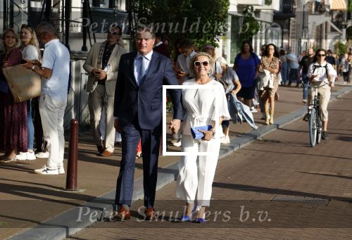 Amsterdam 6 juli 2023
Amsterdamse premiere in carre van musical Les Miserables.
Mariska v Kolck met vriend