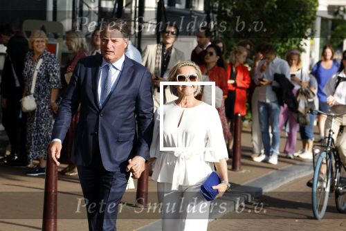 Amsterdam 6 juli 2023
Amsterdamse premiere in carre van musical Les Miserables.
Mariska v Kolck met vriend