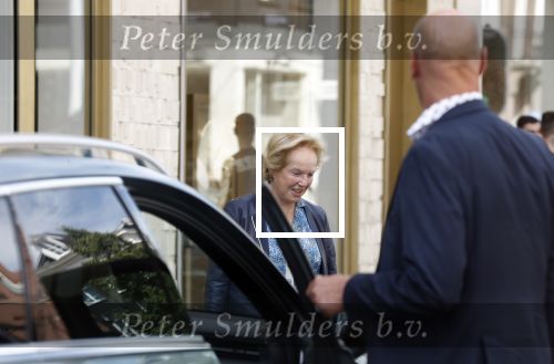 Amsterdam 11 juli 2023
Nina Brink doet boodschappen bij Cartier op de pc hooftstraat.