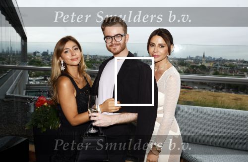 Amsterdam 29 juni 2023
Opening nieuwe rooftop bar in het Double Tree Hilton Hotel.
Olcay Gulsen met zus Dolshe en Luuk v d Rijt