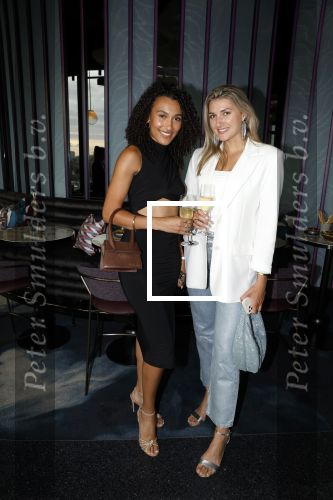Amsterdam 29 juni 2023
Opening nieuwe rooftop bar in het Double Tree Hilton Hotel.
Ona Moody en Denise Speelman