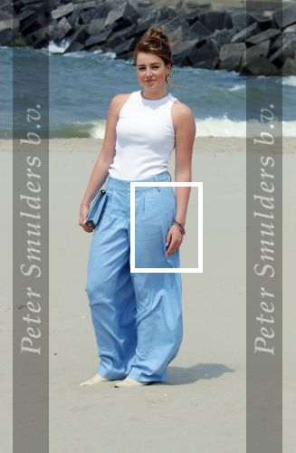 Den haag 30 juni 2023
Fotosessie op het strand Koning Willem Alexander, koningin Maxima en prinses Ariane, Prinses  Amalia en Prinses Alexia poseren tijdens de fotosessie op het strand met hond mambo.
