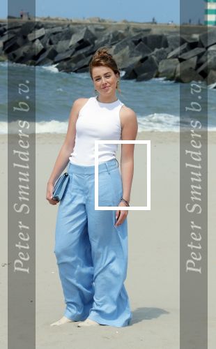 Den haag 30 juni 2023
Fotosessie op het strand Koning Willem Alexander, koningin Maxima en prinses Ariane, Prinses  Amalia en Prinses Alexia poseren tijdens de fotosessie op het strand met hond mambo.