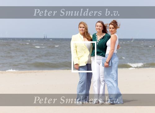 Den haag 30 juni 2023
Fotosessie op het strand Koning Willem Alexander, koningin Maxima en prinses Ariane, Prinses  Amalia en Prinses Alexia poseren tijdens de fotosessie op het strand met hond mambo.