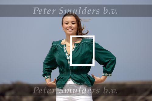 Den haag 30 juni 2023
Fotosessie op het strand Koning Willem Alexander, koningin Maxima en prinses Ariane, Prinses  Amalia en Prinses Alexia poseren tijdens de fotosessie op het strand met hond mambo.