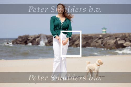 Den haag 30 juni 2023
Fotosessie op het strand Koning Willem Alexander, koningin Maxima en prinses Ariane, Prinses  Amalia en Prinses Alexia poseren tijdens de fotosessie op het strand met hond mambo.