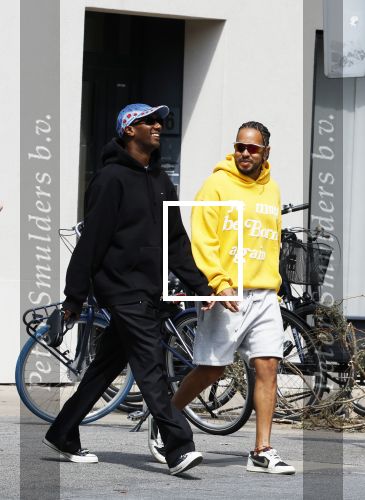 Amsterdam 18 juli 2023
Rapper Dio met een vriend in Amsterdam zuid.