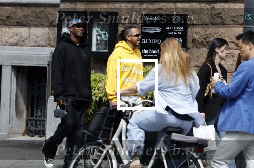 Amsterdam 18 juli 2023
Rapper Dio met een vriend in Amsterdam zuid.
