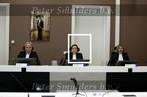 Assen 25 juli 2023
Rechtszaak Thijs Romer in de rechtbank van Assen Zijn moeder vader  Peter Romer en stiefmoeder kwamen met hem mee. Zijn advocaat is Wikke Monster