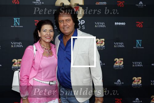 Holten 29 juni 2023
25 jaar Rooftop studio\'s van Edwin v Hoevelaak .
Rene Leblanc met vrouw Jolanda