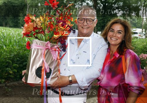Holten 29 juni 2023
25 jaar Rooftop studio\'s van Edwin v Hoevelaak .
Riny Schreienberg met partner