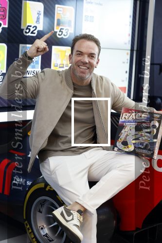 Zandvoort 6 juli 2023
Presentatie Formule 1 F1 spel van Robert Doornbos en Chantal Bles in de box van Redbull op circuitpark Zandvoort.