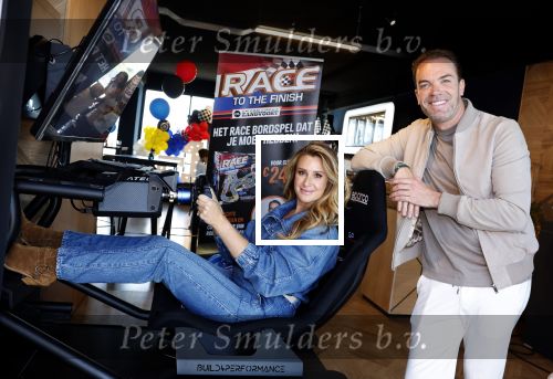 Zandvoort 6 juli 2023
Presentatie Formule 1 F1 spel van Robert Doornbos en Chantal Bles in de box van Redbull op circuitpark Zandvoort.