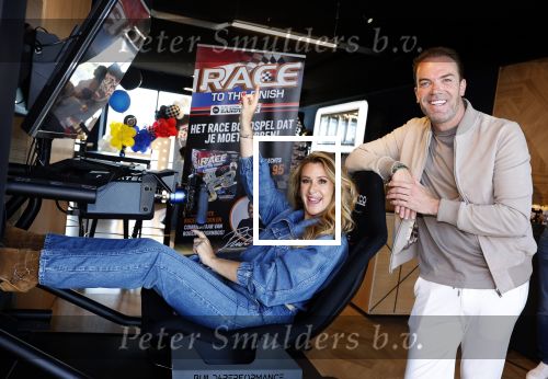 Zandvoort 6 juli 2023
Presentatie Formule 1 F1 spel van Robert Doornbos en Chantal Bles in de box van Redbull op circuitpark Zandvoort.