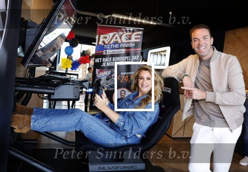 Zandvoort 6 juli 2023
Presentatie Formule 1 F1 spel van Robert Doornbos en Chantal Bles in de box van Redbull op circuitpark Zandvoort.