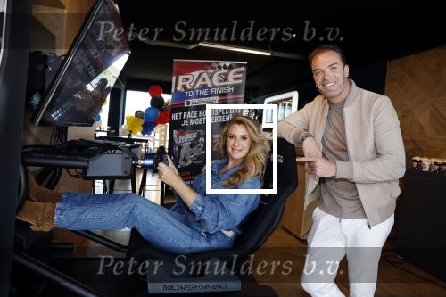 Zandvoort 6 juli 2023
Presentatie Formule 1 F1 spel van Robert Doornbos en Chantal Bles in de box van Redbull op circuitpark Zandvoort.