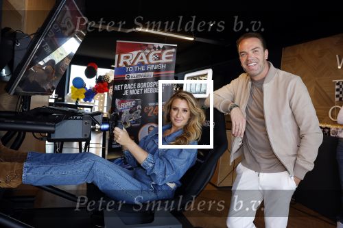 Zandvoort 6 juli 2023
Presentatie Formule 1 F1 spel van Robert Doornbos en Chantal Bles in de box van Redbull op circuitpark Zandvoort.