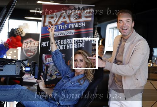 Zandvoort 6 juli 2023
Presentatie Formule 1 F1 spel van Robert Doornbos en Chantal Bles in de box van Redbull op circuitpark Zandvoort.
