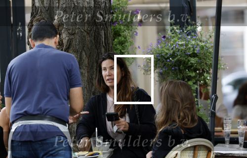Amsterdam 14 juli 2023
Robine v d Meer met dochter en een vriendin  in Amsterdam zuid.